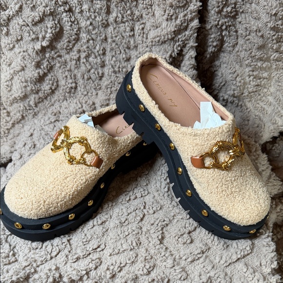 Circus by Sam Edelman Shoes - Circus by Sam Edelman Cream and Black Loafers with Gold Details